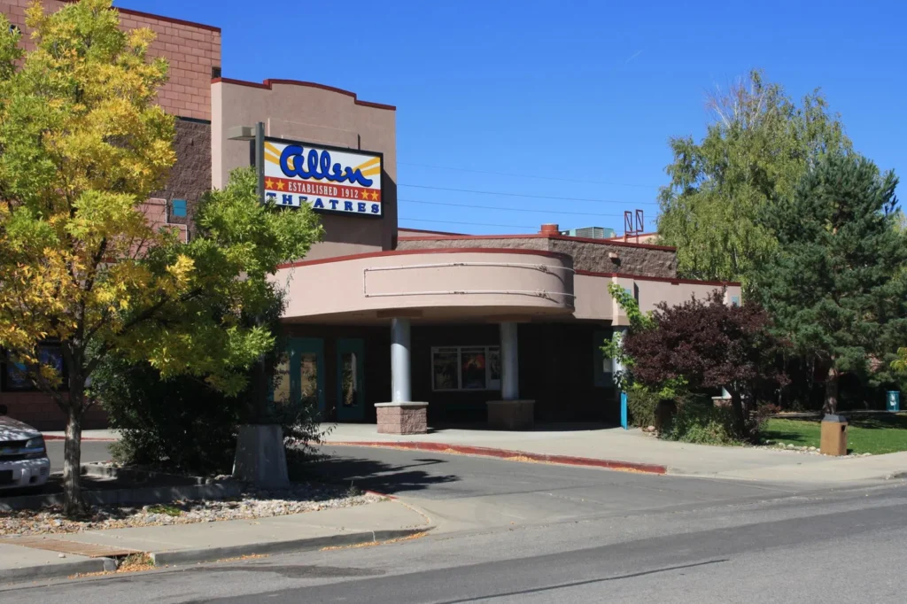 movie showtimes durango​